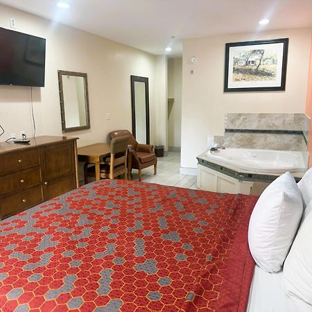 Pecan Valley Inn & Suites San Antonio Dış mekan fotoğraf