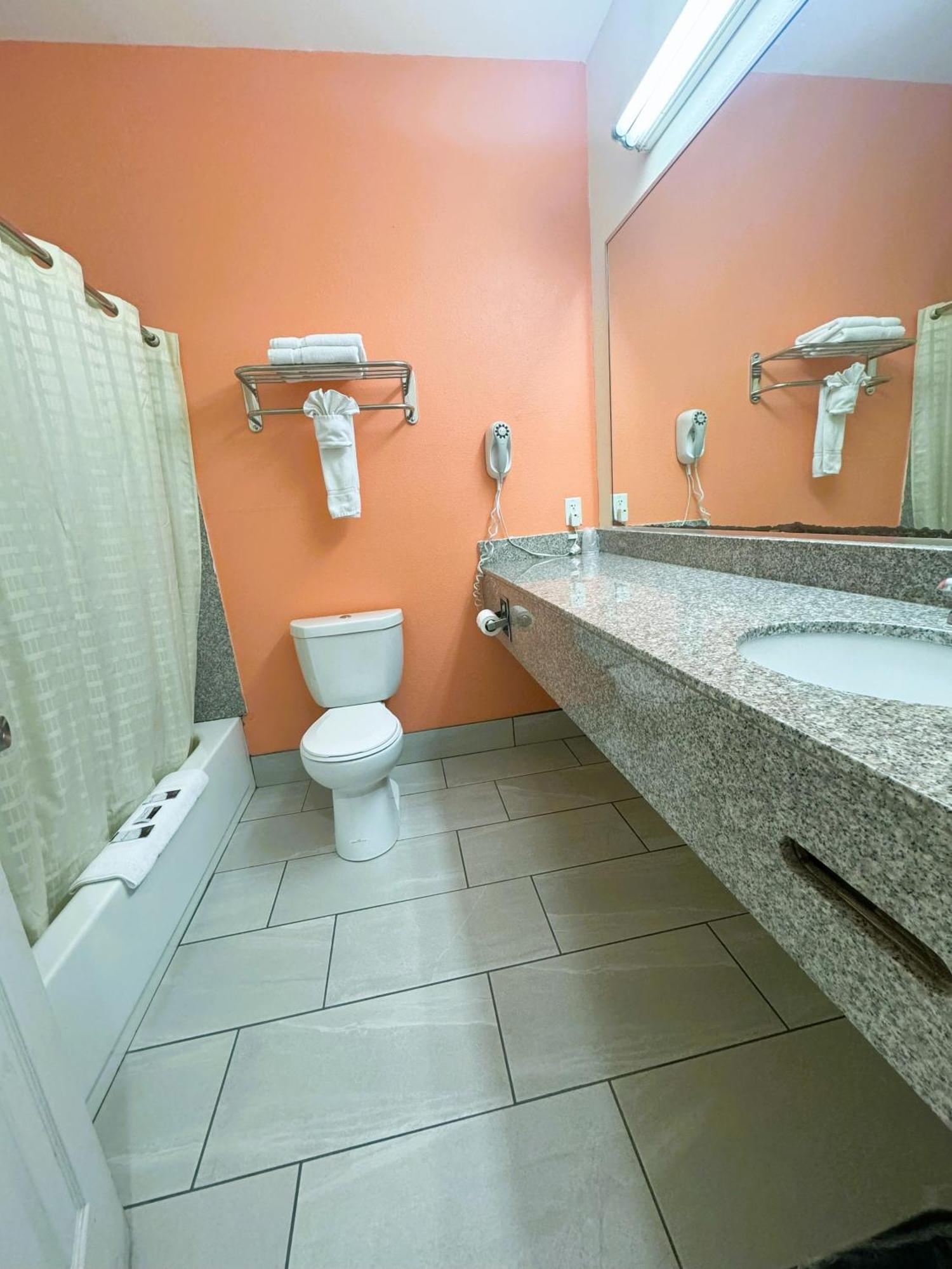 Pecan Valley Inn & Suites San Antonio Dış mekan fotoğraf