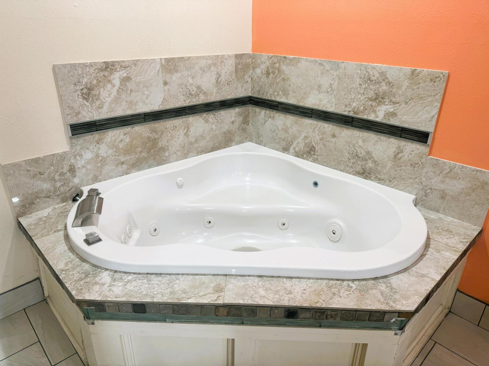 Pecan Valley Inn & Suites San Antonio Dış mekan fotoğraf
